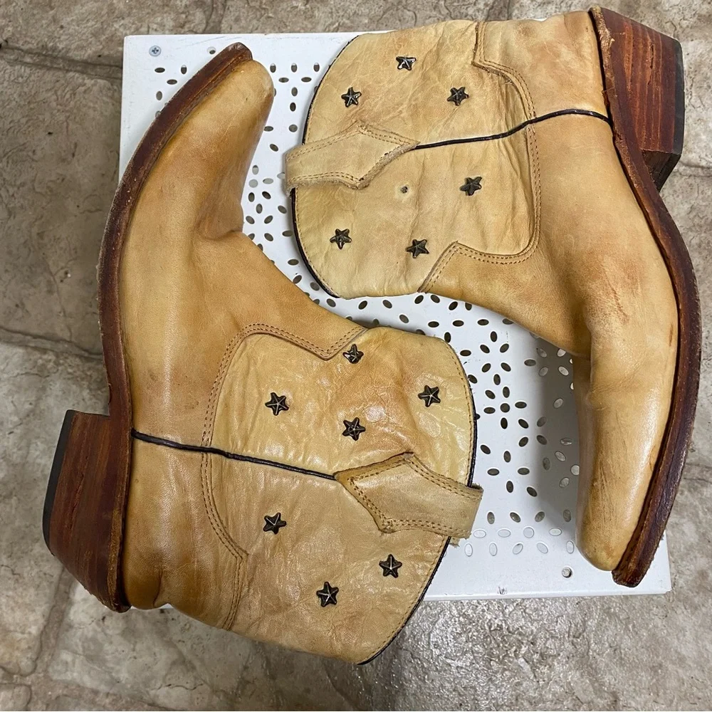 Bed Stu Women’s 7.5  Cowboy Bench Studded Star Ankle Boots Cobbler Leather - Picture 7 of 10